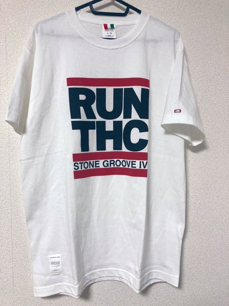 08_sk8erboi_09's tweet photo. ずっと探してたこのtシャツをやっと手に入れた😆
わかる人にはわかるやつ。
THCと共に探す定位置 使い切ったインク未だ1/100
#runthc
#libe https://t.co/2baMvLOOkp