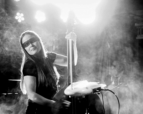 l_endean's tweet photo. This Sunday: Cornish Women Who Rock at Livewire Youth Music. Free 'Girls Rock' workshop 3pm. All welcome in the evening for a fantastic gig with
@itsruetoyou, @TheEyelids and The Other Woman. 7-11pm. Tickets £1-£5 from https://t.co/EY3UjEngoi or on the door. #rock #cornwall https://t.co/dL40sql0pf