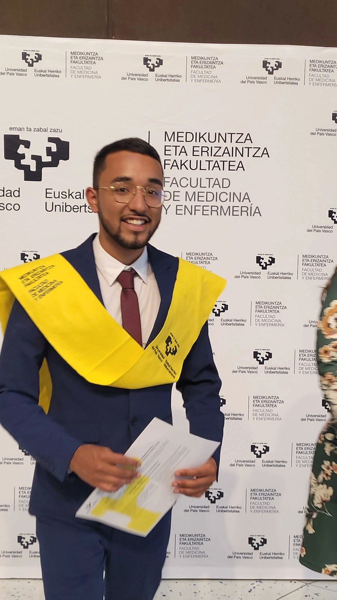 ConJdeFelipe's tweet photo. Uno de los días mas especiales de mi vida 🎓 https://t.co/mosL3IfF7t