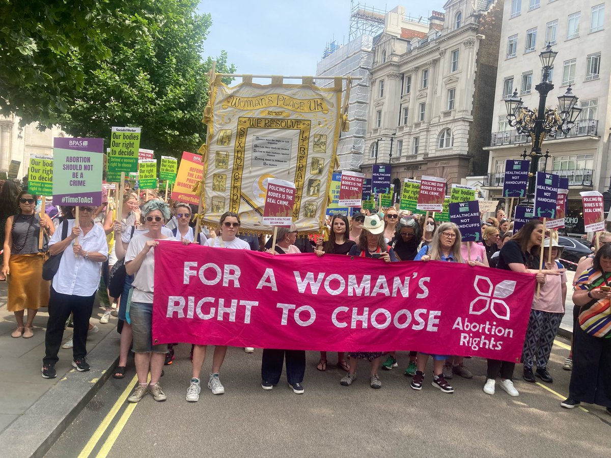 Ali Sea On Twitter Rt Womansplaceuk Marching For A Womans Right 