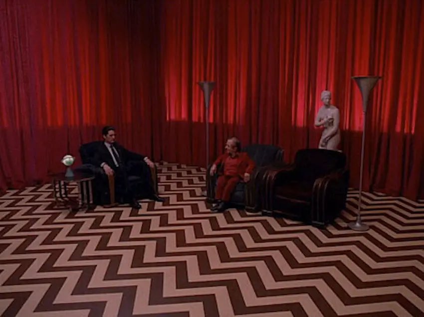 An FBI agent gets called to Twin Peaks to investigate a murder, but ends up finding a portal to another dimension where he is trapped for 25 years. This was not normal in the 90’s.