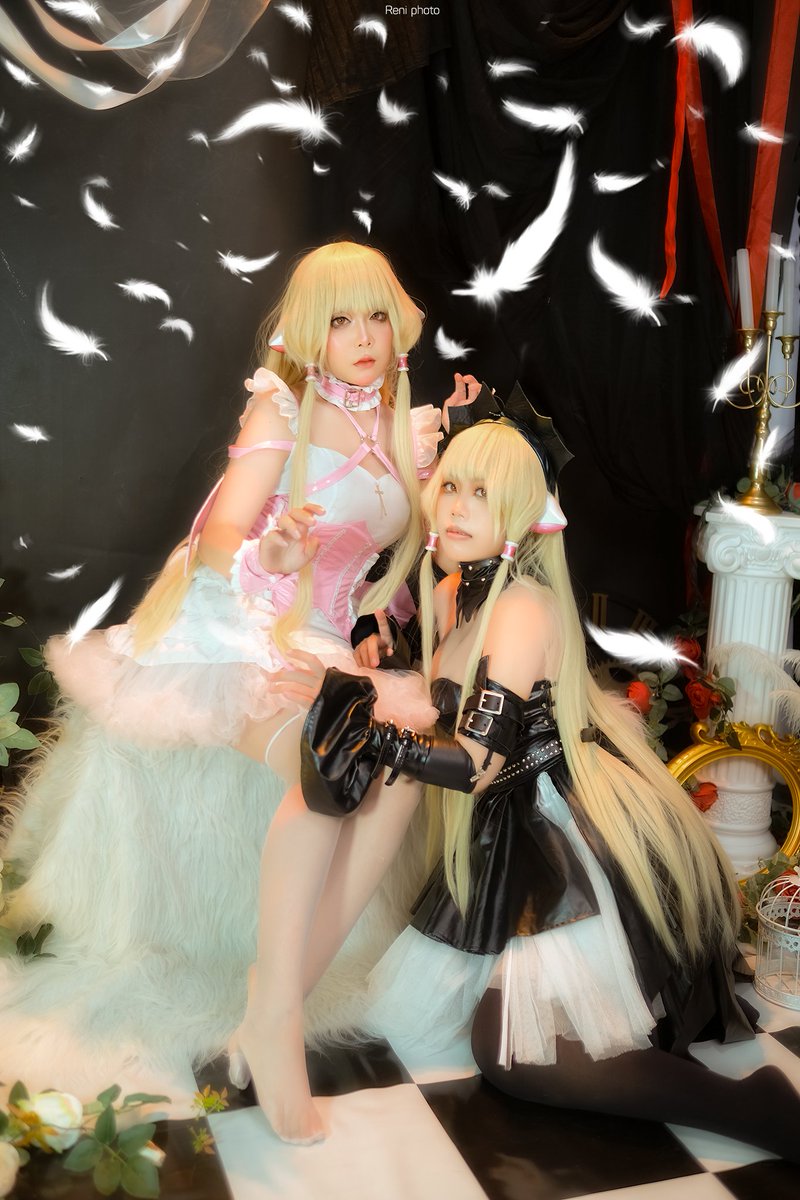 aMeizingworld's tweet photo. So happy that I finally cosplay one of my favorite manga when i was young.

Freya by me
Chii by Gneyuin

#Chobits #cosplay #ちょびっツ https://t.co/WkoNjOfmOl