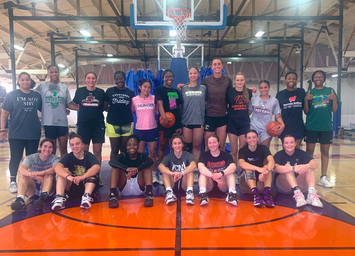 7AM Hoop Crew. Awesome full court games.  Great job ladies 🙌❤️🏀