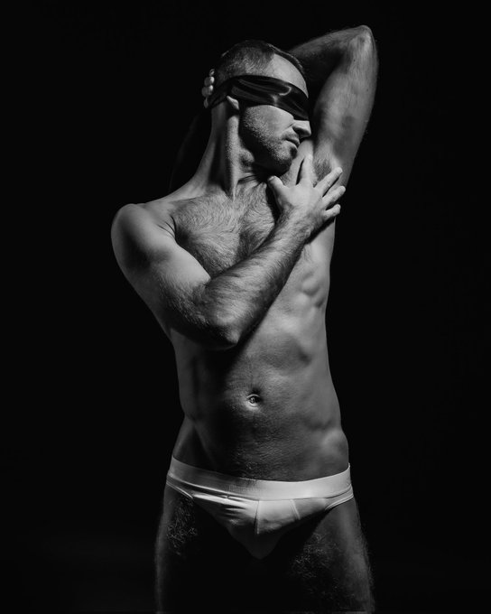 Photographer https://t.co/VE6zetAI4F https://t.co/U0J0WUYAvQ<a href="/tag/fuckermate"class="tags"><span>#fuckermate</span></a>