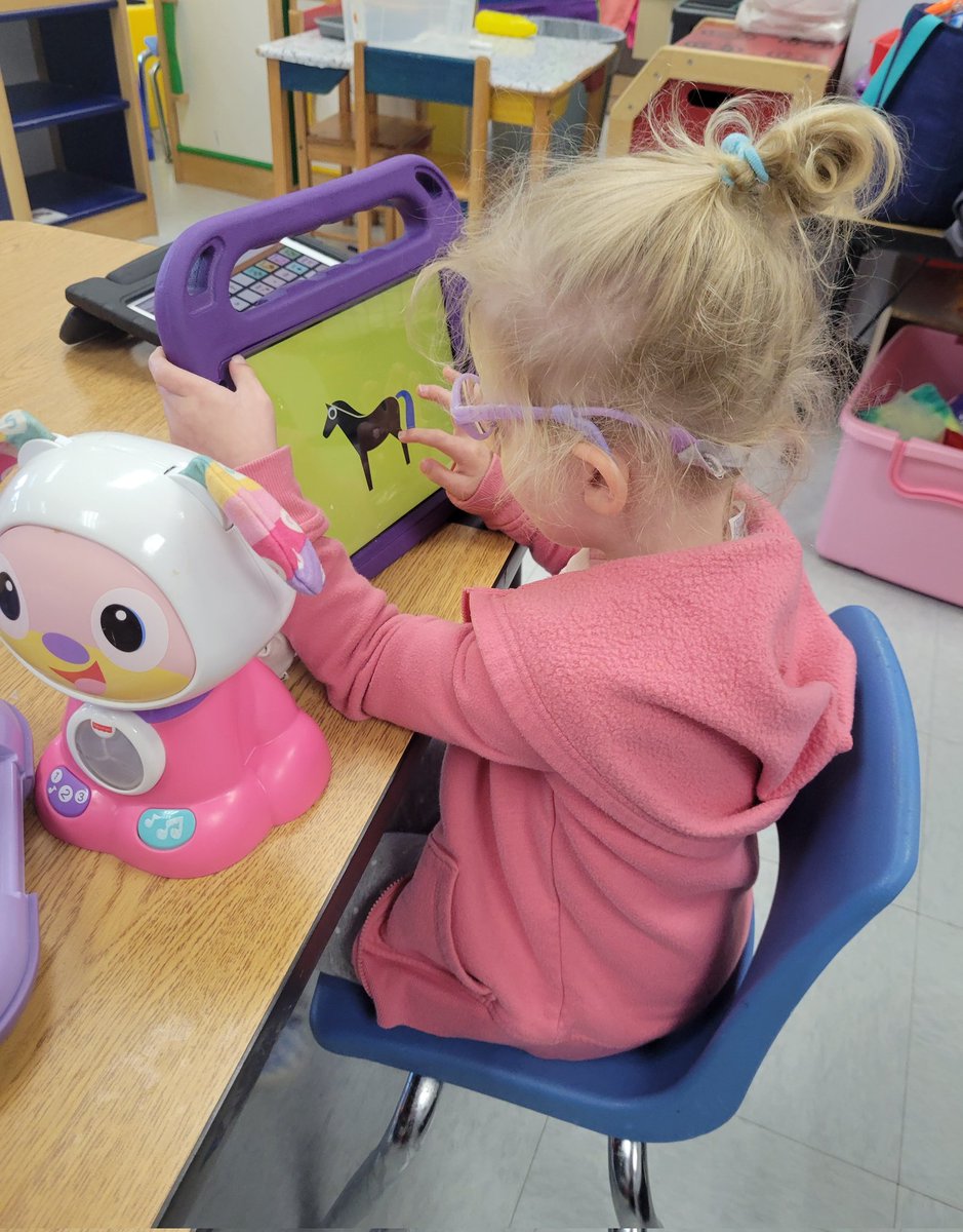 NBTECC's tweet image. Reflecting on the last full week of the school year @NBTECC. #NBTPreschoolUnited #NBTECCisRedHot #SaturdaysAreForReflection