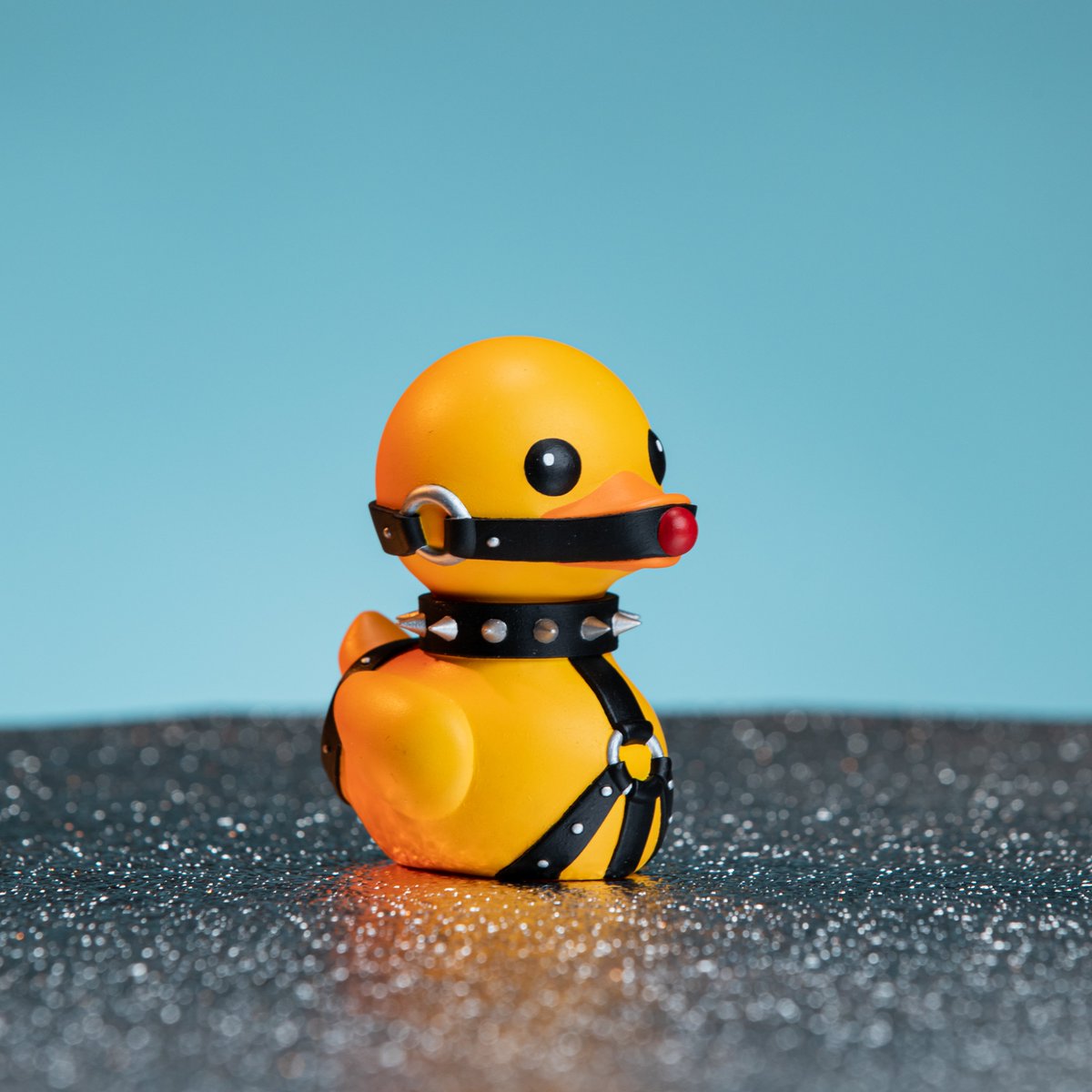 🔥 Slave Duck 🔥
3D Printed and Acrylic Painted ⚡️