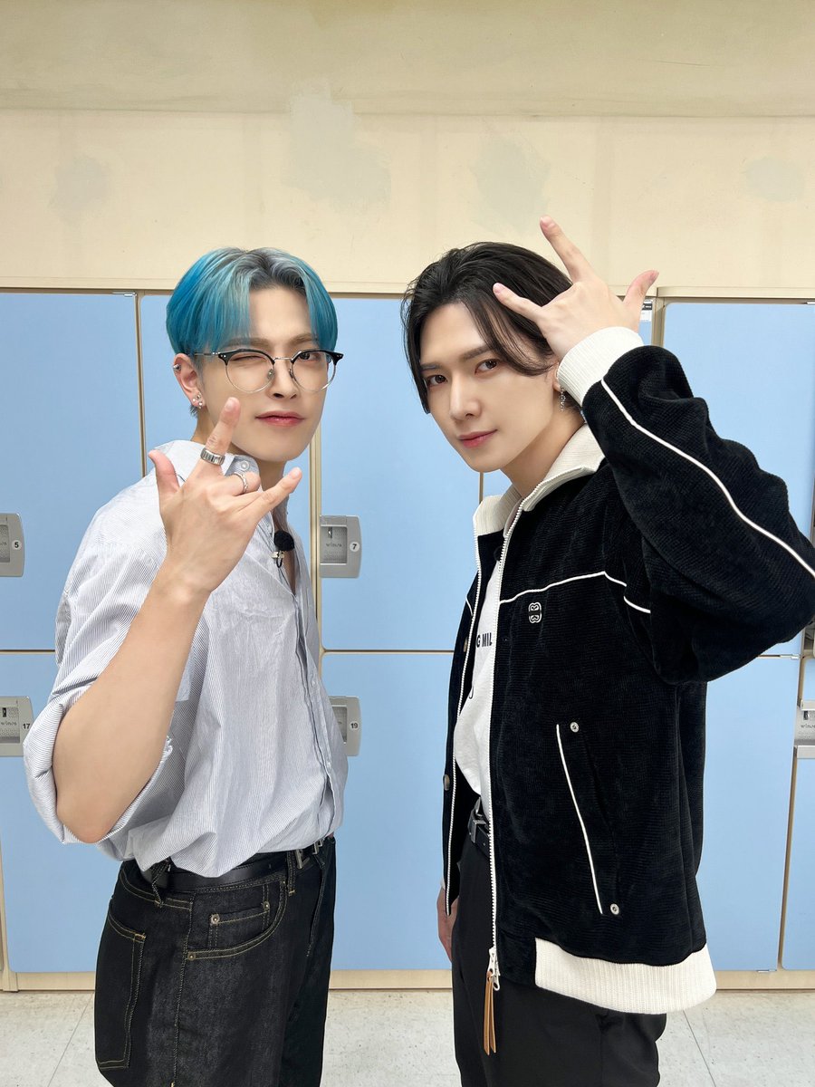 진실로뭐지요즘왜똑똑즈의축복이끊이질않는거지……………….