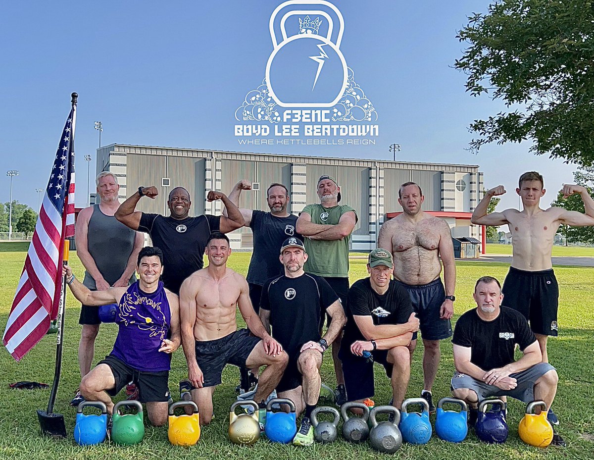 Start’n the weekend of right ——👊👊 at Boyd Lee Beatdown with the @F3ENC bros. 🍳Supporting my @Bojangles ⭐️ biscuit habit.