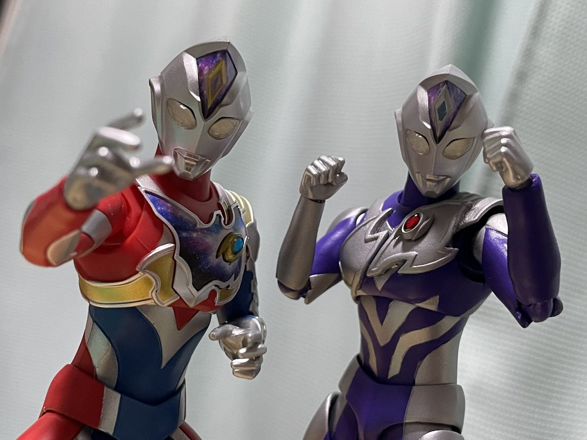 そして、コツコツと時間かけて作っておりました【S.H.Figuartsウルトラマンディナス】が完成しました！！
こちらは完全に自分用です。笑

THE LIVEの千秋楽に間に合わせられて良かった！！