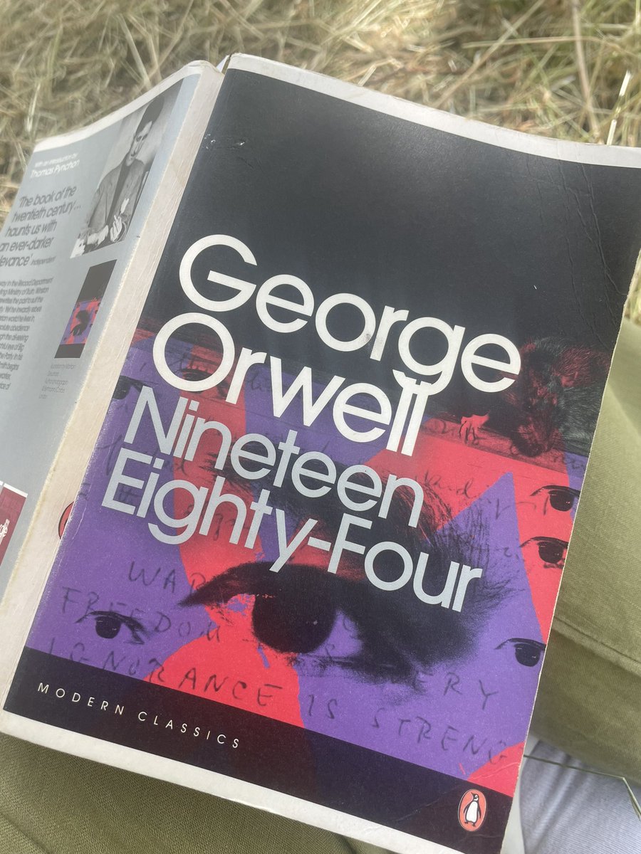 SiobhanKenna's tweet photo. Ice cold take.
I’m 28 and I’ve never read 1984. Now I finally am and I think it’s really good.
#icecoldtake https://t.co/ftakDKiBkf
