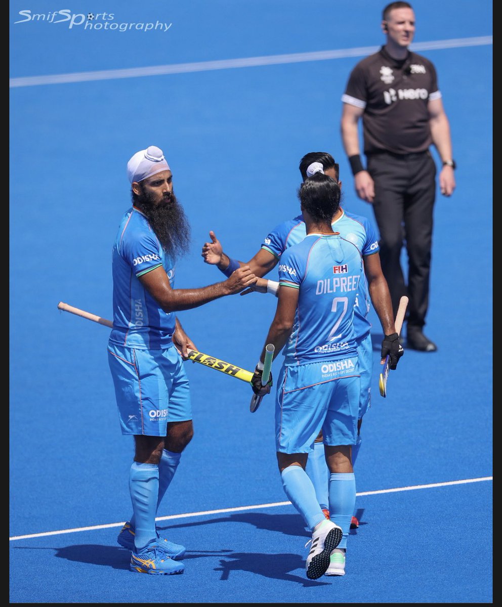 Be humble in your confidence , yet courageous in your character 👍 🇮🇳🏑❤️ #hockeyindia #hockeyinvites #teamindia #indikagame #meninblue