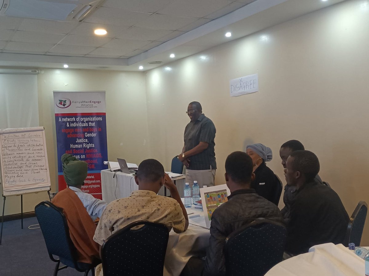 fugicha_jillo's tweet photo. @KemeaKenya Youth exploring #GenderEquity which will lead to #GenderEquality. By removing #SystemicBarries @EliasMuindi @benbosire10 https://t.co/iSWzpMJSaN