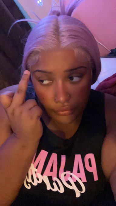 I&rsquo;m the single hottest person you&rsquo;ll see in your pathetic life, aren&rsquo;t I piggy?   &bull; findom finD finsub