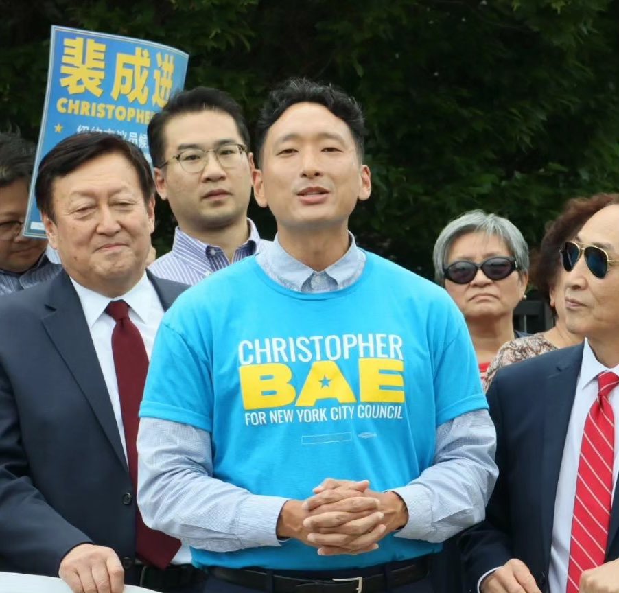 Taibaah321's tweet photo. @JCColtin @BaeforQueens has been showing up to every community event, candidate forums and he spends his days knocking on doors talking to people. The other candidate you mentioned only shows up to fundraisers! #rankbaefirstchoice https://t.co/q5GcDX6Oj4
