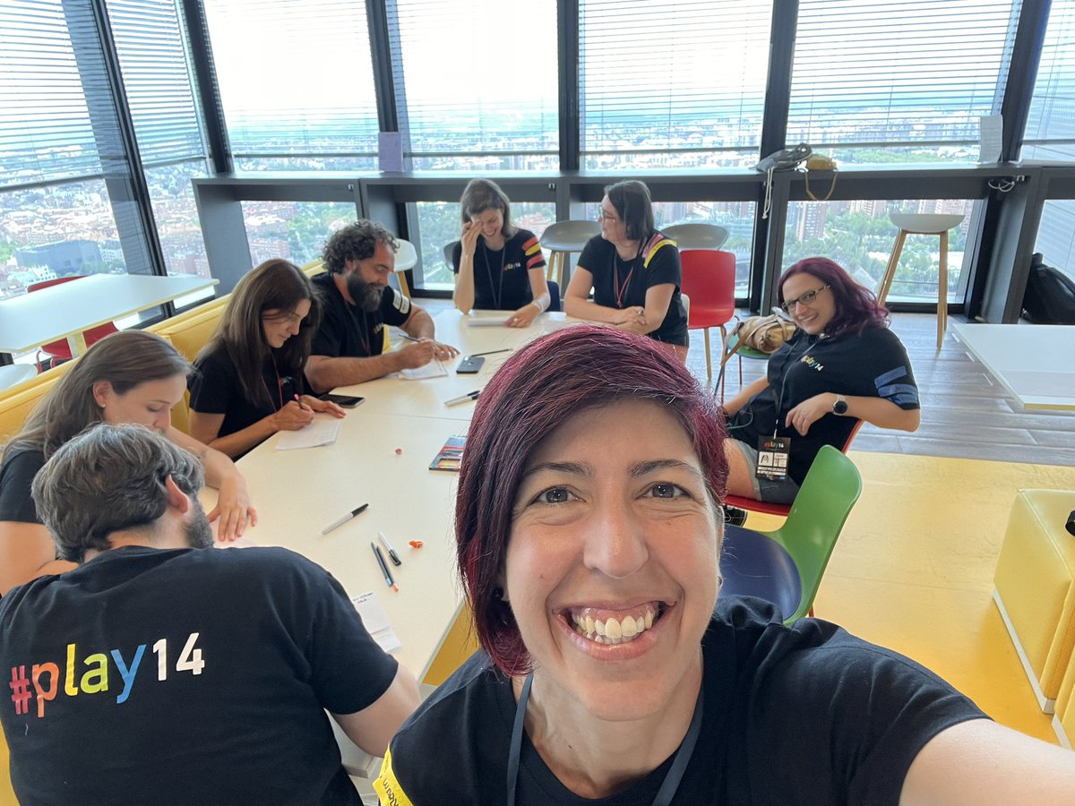 Construyendo historías locas #play14