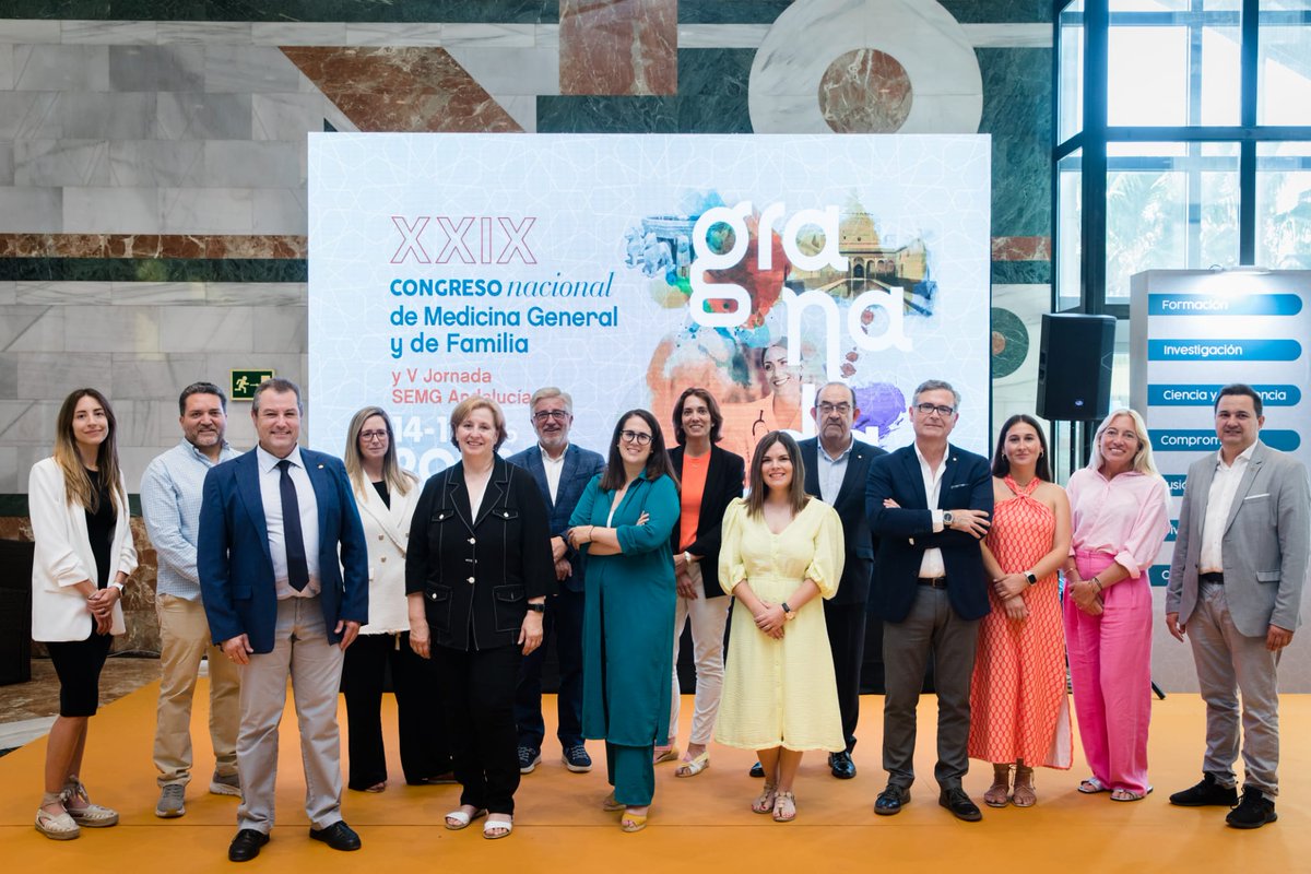 ¡Ya es oficial!

La doctora <a href="/Pilar_RguezLedo/">Pilar Rodríguez Ledo #MFenEsencia</a> es la nueva presidenta de la Sociedad Española de Médicos Generales y de Familia (SEMG) tras la celebración de la Asamblea de socios en #SEMG23

Estará al frente de la SEMG en los próximos años acompañada de un gran equipo👇