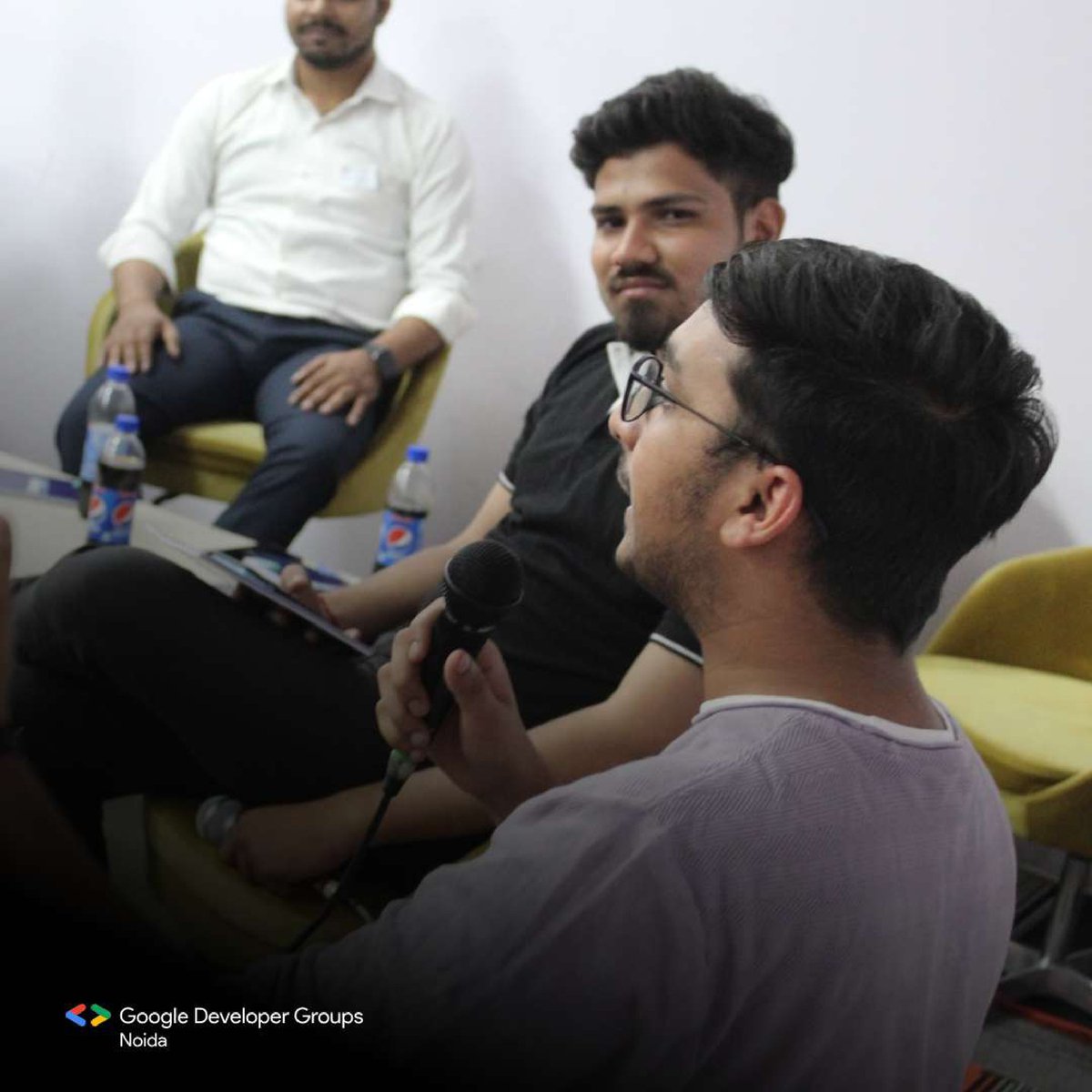 gdg_noida's tweet image. Glimpses of the amazing discussions! 
#DesignSamvaad #DesignLuminaries #uiuxdesign #GDGNoida

2/2