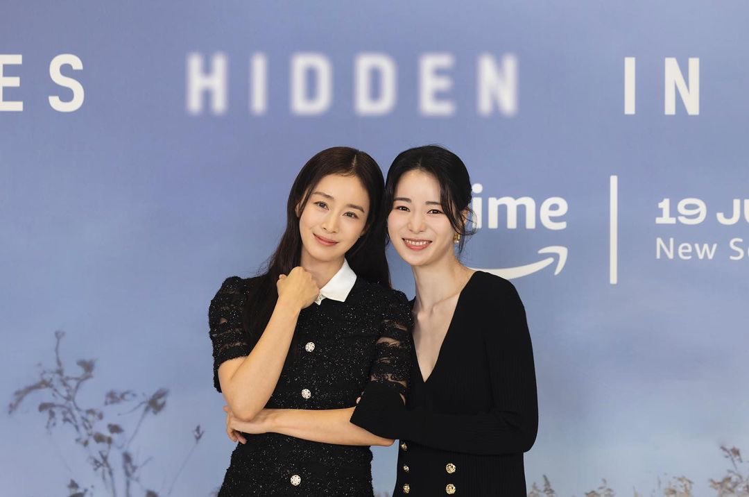 Taehee and Jiyeon looking the prettiest🤍 #LiesHiddenInMyGarden