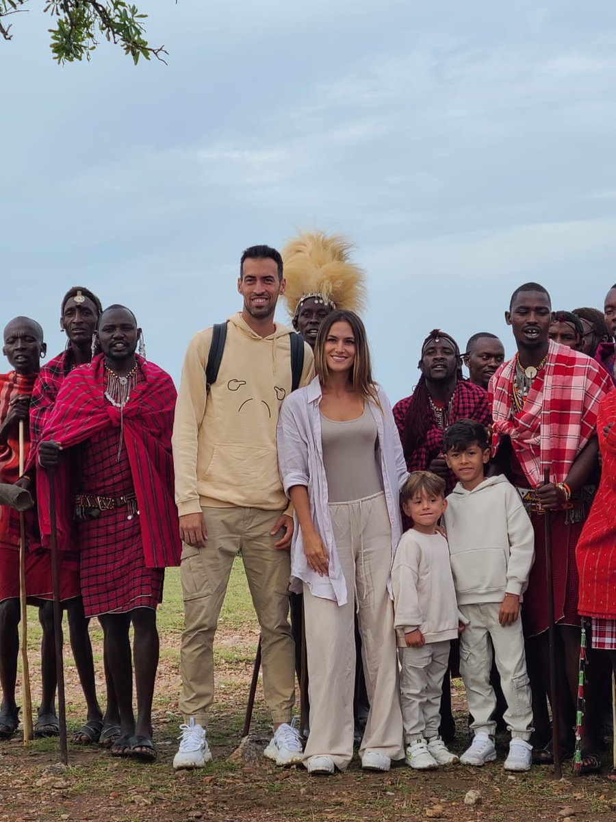 Sergio Busquets with family at the Mara