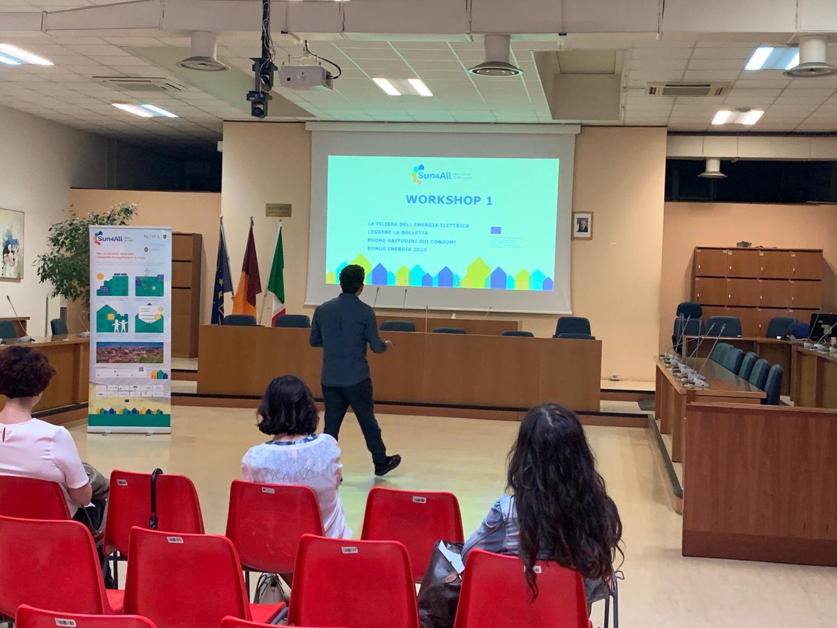 flaviros's tweet photo. Primo workshop per la comunità di Garbatella a @Roma per il progetto @Sun4All_EU coordinato dal centro ricerca #CITERA di @SapienzaRoma. Povertà energetica e CER, nessuno lasciato indietro nella transizione energetica. https://t.co/Rf0er9MAzE