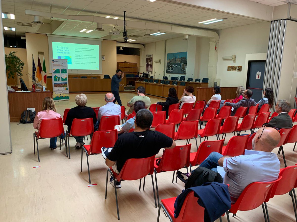 flaviros's tweet photo. Primo workshop per la comunità di Garbatella a @Roma per il progetto @Sun4All_EU coordinato dal centro ricerca #CITERA di @SapienzaRoma. Povertà energetica e CER, nessuno lasciato indietro nella transizione energetica. https://t.co/Rf0er9MAzE