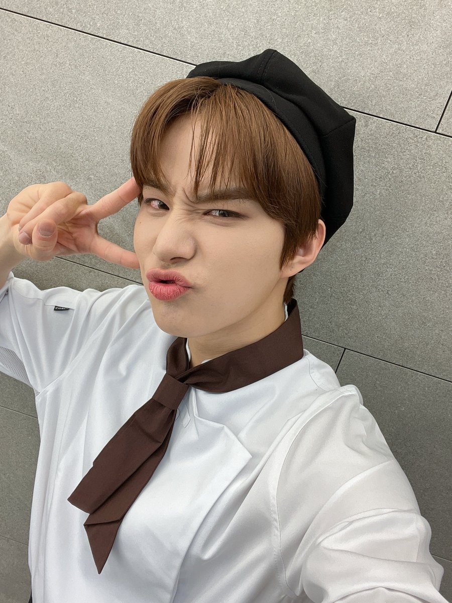 다우 tweet media