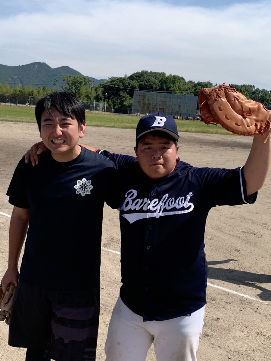 barefoot_hu's tweet photo. 練習試合
vsマスカレッツ
ベ⚫️5-6x⚪️マ

急遽マッチアップした今年度初練習試合！
打線は相手先発の終始美しい奪三振ショーに見蕩れてしまいましたが、終盤に隙をついて追い上げに成功！
投げては(先)石原と(継)小笠原有の好投も、強力な相手打線にしてやられました…！
暑い中よく頑張った！💦 https://t.co/JVJ8xVZPIX