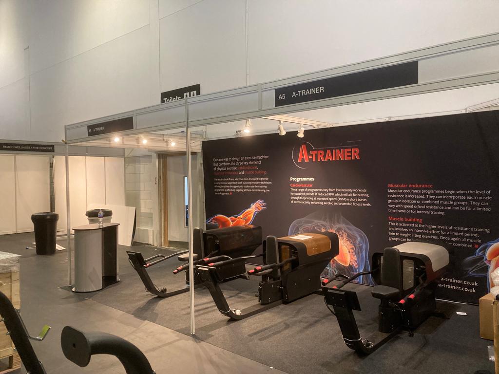 Up and ready for the next two days at #elevatearearena in London.  #upperbodyworkout #upperbodystrength #FitnessMotivation #FitnessGoals #fitnessaddict #gymequipment #gymmotivation #newmachine #cardioworkout