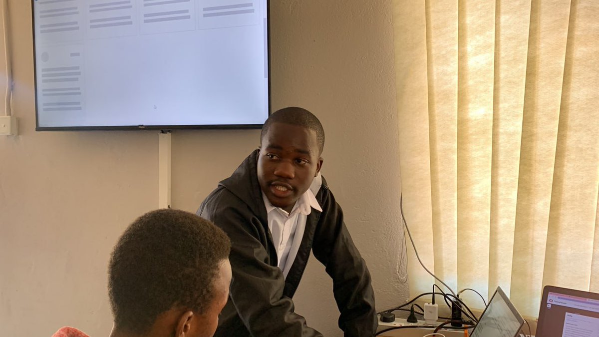 openmapping_esa's tweet image. 👏 Shoutout to the team at Midlands State University, #Zimbabwe, for hosting a successful mapathon! 🌍✨@YouthMappersMSU
#SpatialPeopleNetwork
#QualityData