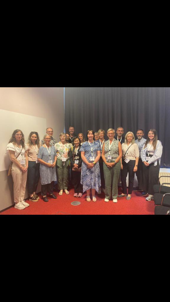 bankhead1971's tweet photo. Steve and I were delighted to meet all these amazing palliative care social workers on Thursday at the EAPC world congress, Rotterdam! https://t.co/CK5eZeWJpH