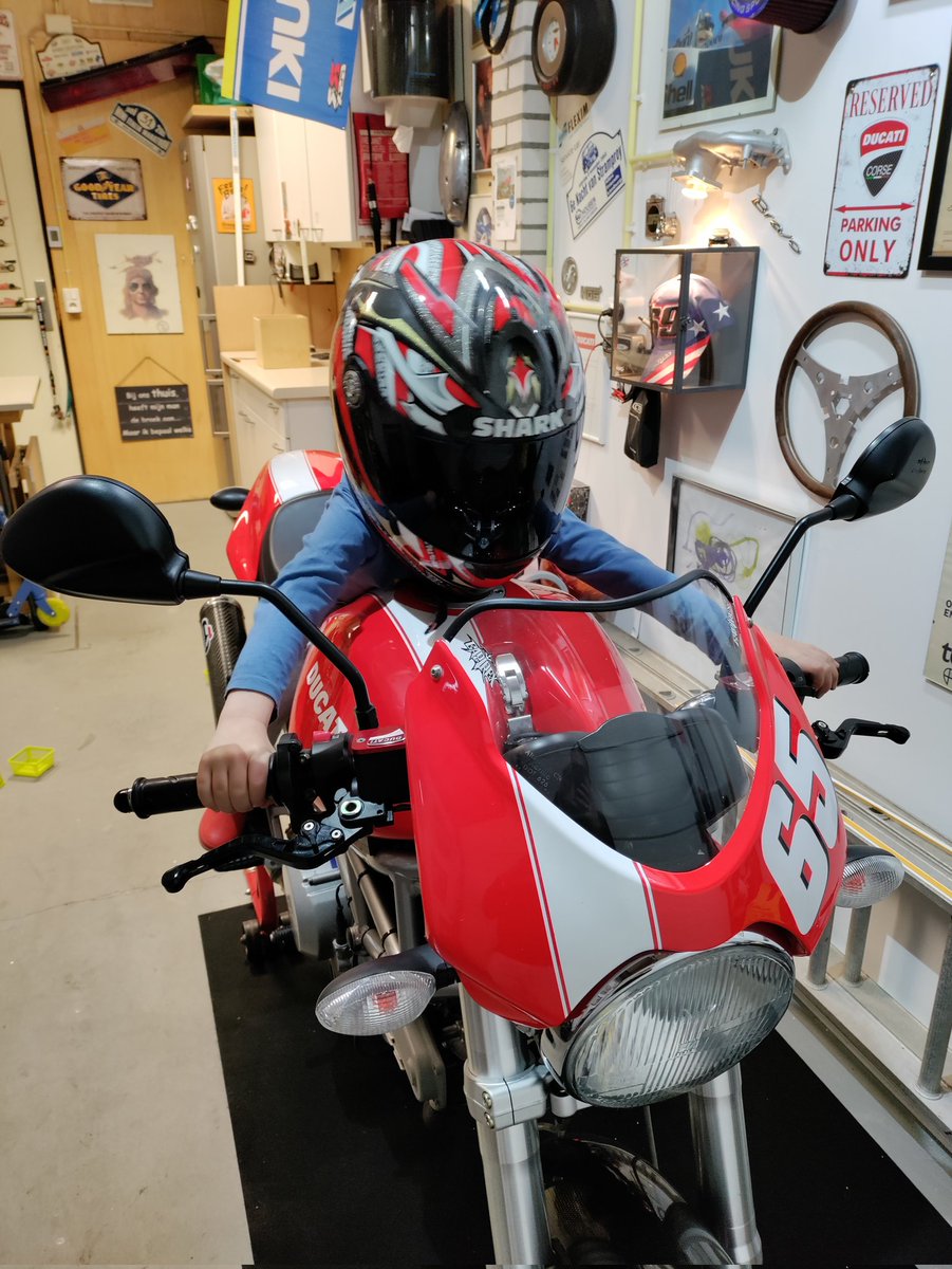 Jan W ジャン tweet media