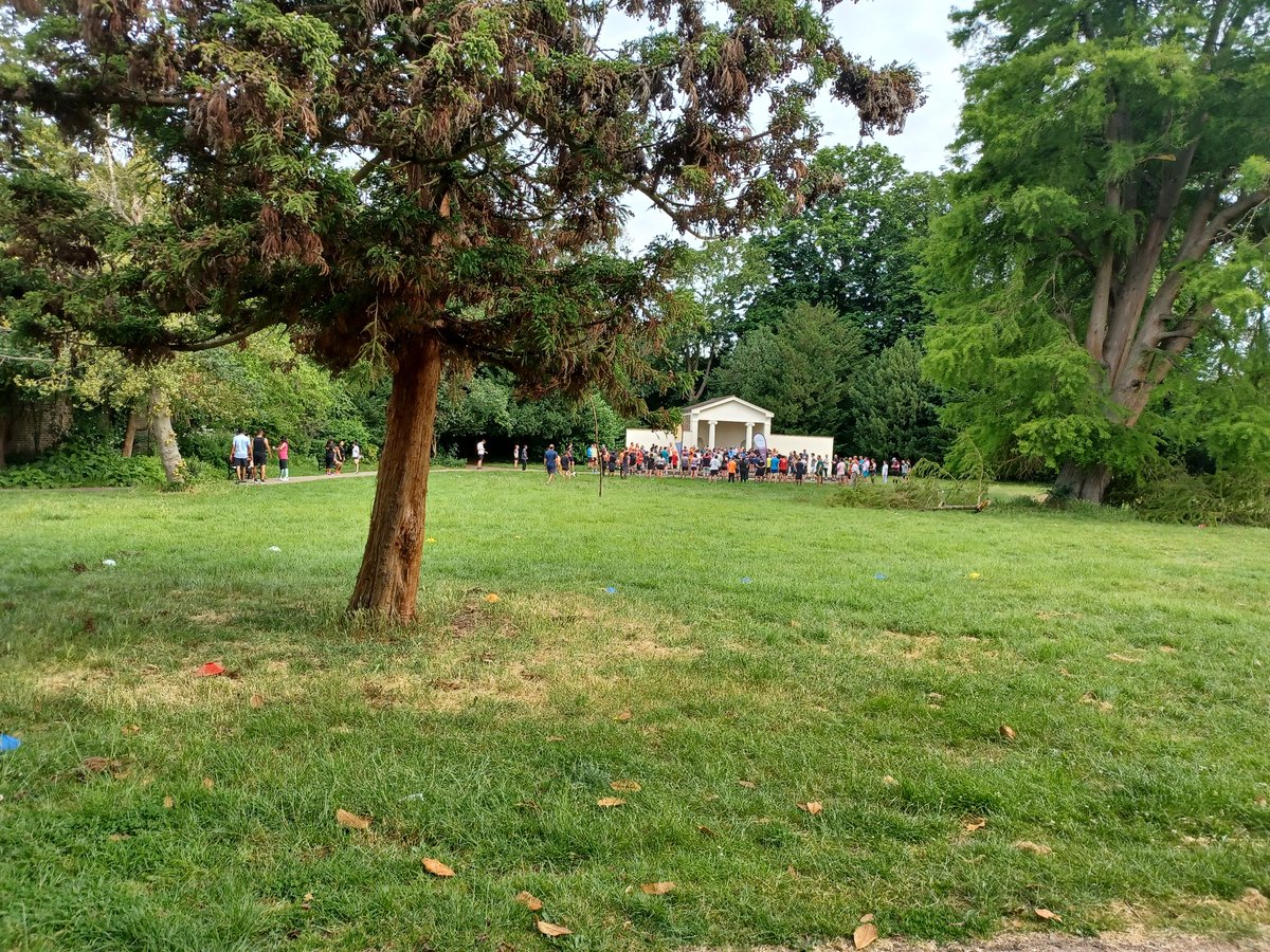 MPSCanons's tweet photo. Community engagement 
Canons Park Parkrun https://t.co/8hroJsvBK5