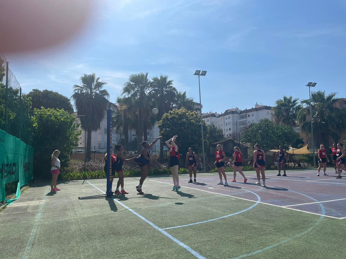 NetballSwp's tweet image. Second Game against ACG WARRIORS 

Half time score 6-3 to ACG. Final score Daffo-fillies claw back to make it 9-8 ACG. 

First loss for Daffo-fillies 🌼 plenty more games left though 

#swpnetball #netballtour #loretdemar #Spain