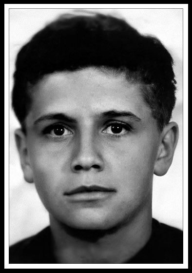 EDIN LAGUMDŽIJA was killed on 17 June 1992. He was playing with his friends when they were targeted by the #Serb forces. Edin was hit in his legs and stomach.

Edin was 16 years old.

#SniperAlley #BosnianGenocide