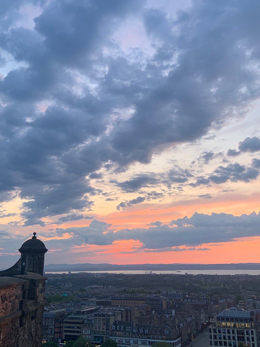 OTracey476's tweet image. I’ve got so many ideas from the brilliant plenaries, workshops and breakouts at #AIMConference2023. Just need to make sense of my jumble of notes 😂 but for now… Edinburgh Castle sunset pics!