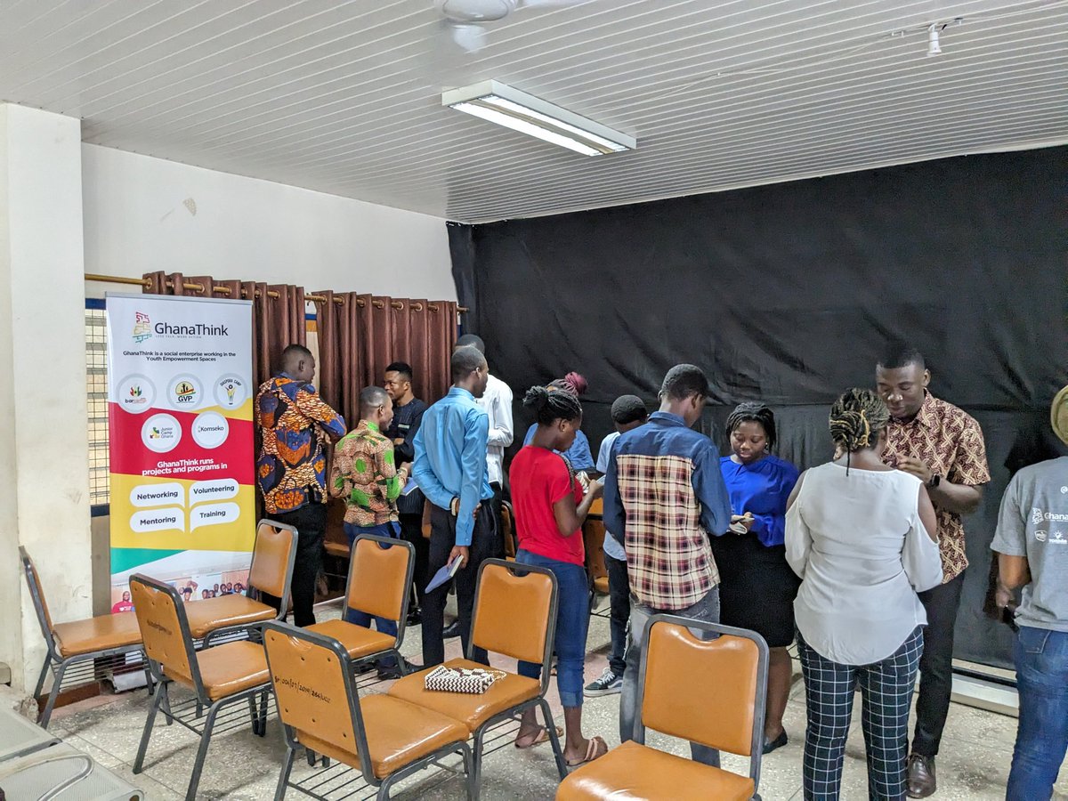 When we say we are starting at 9am, we mean 9 o'clock in the morning. 

We as in @GhanaThink, while organizing #Barcamps in #Ghana. 

#bccapecoast underway with networking.