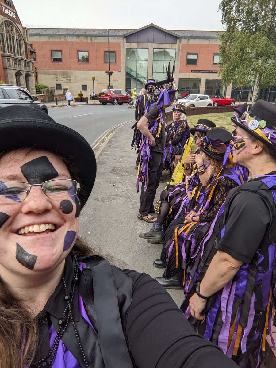 Lining up for the parade at the Beverley Garland Day of Dance! #morrisdancing #beverley #beverleyfolkfestival