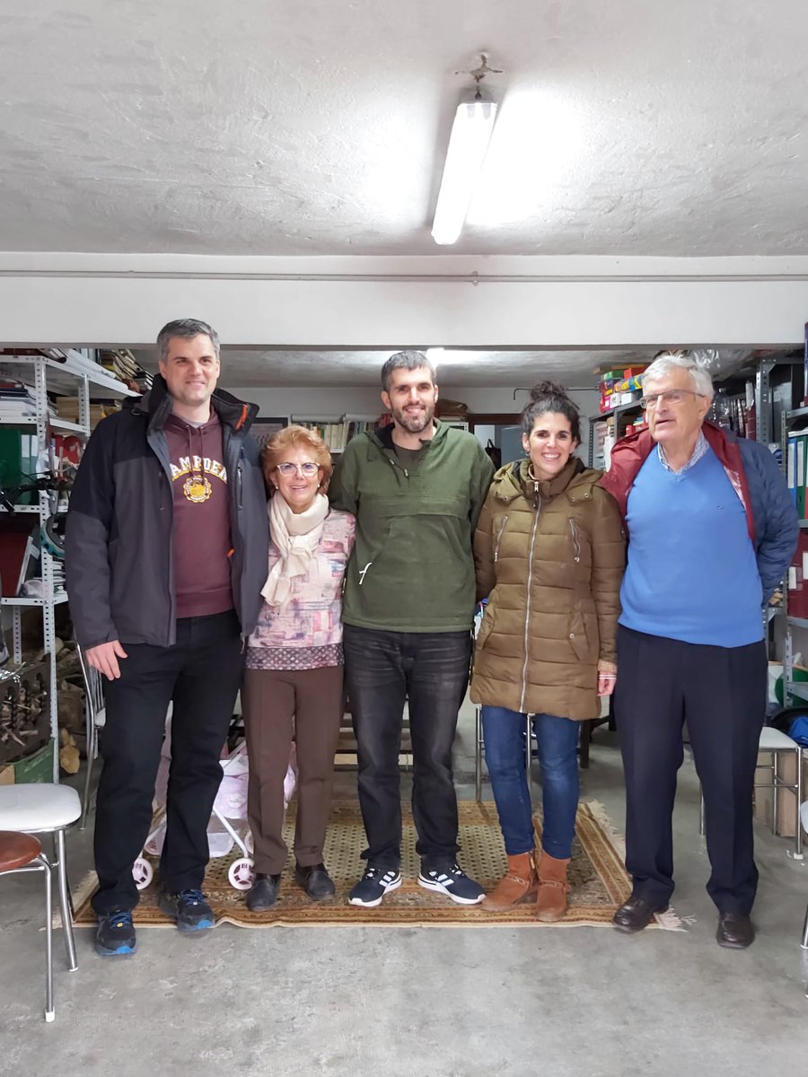 ZORIONAK,  Imanol
Que estés muy a gusto en Australia y que profesionalmente sea un paso hacia adelante
Aúpa, Ánimo, Aurrera