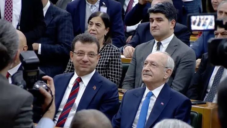 İsmail Saymaz:

'Kılıçdaroğlu, İmamoğlu’na “İstanbul’u kazan, öyle konuşalım” dedi.