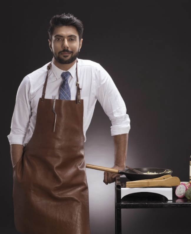 Who once became Bankrupt and almost homeless, is now a well-known Indian celebrity, MasterChef India judge, Restaurateur, Food, author, and TV show Judge.

He is the Celebrity chef Ranveer Brar.

#celebritychef #ranveerbrar #MasterChef #facts #DidYouKnow #bankruptcy #food
🧵