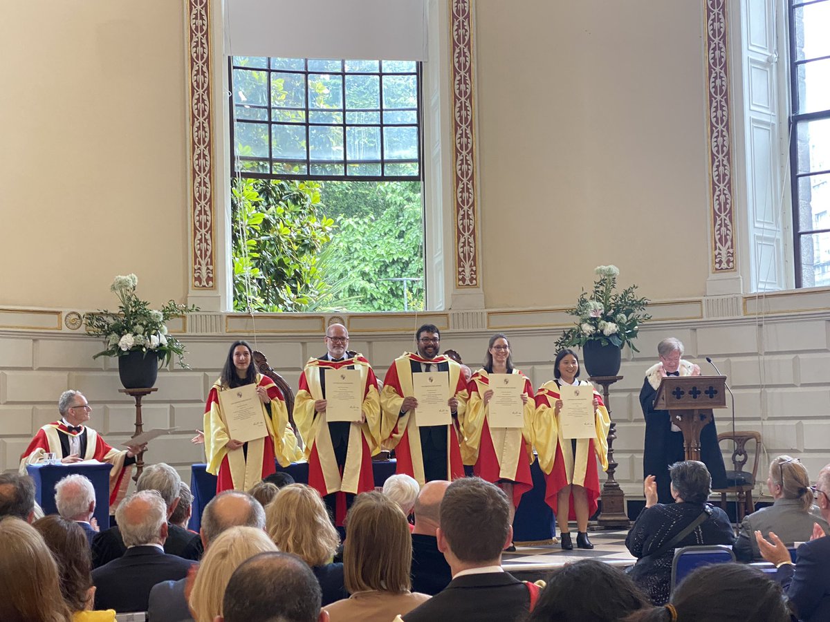 Lorna Carson tweet media