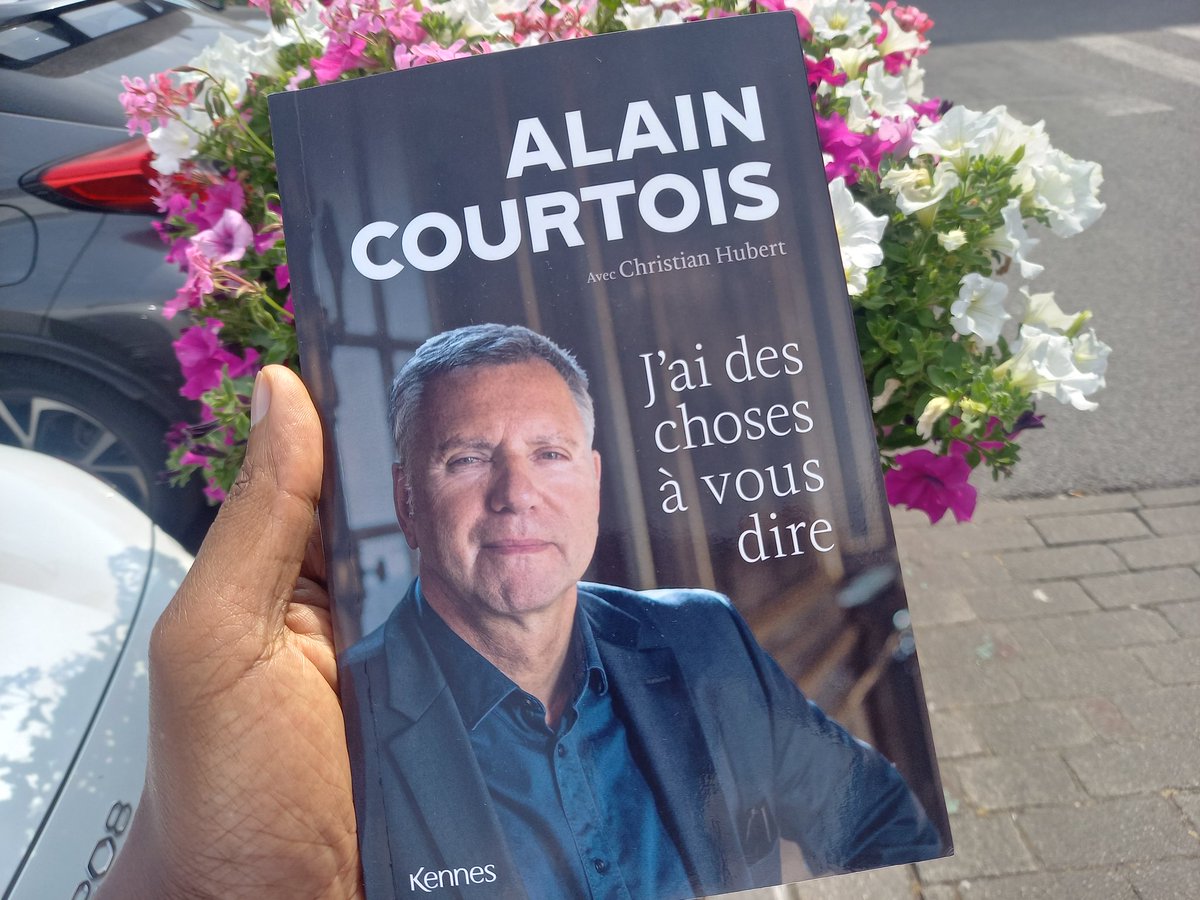 Tout juste de retour de chez @filigranes365 où @AlainCourtois a présenté son livre. Impatient de découvrir les anecdotes croustillantes d'un ami qui m'avait accordé sa confiance lors de l'aventure fantastique de l'EURO2000!