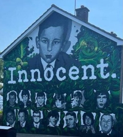 JohnKelly1948's tweet image. Two faces of a mural. Left-Mike Jackson the war criminal. Right-The innocent victims of the Bloody Sunday Massacre. Evil removed. Replaced by innocence. The correct decision made. Next. Prosecute Jackson.
