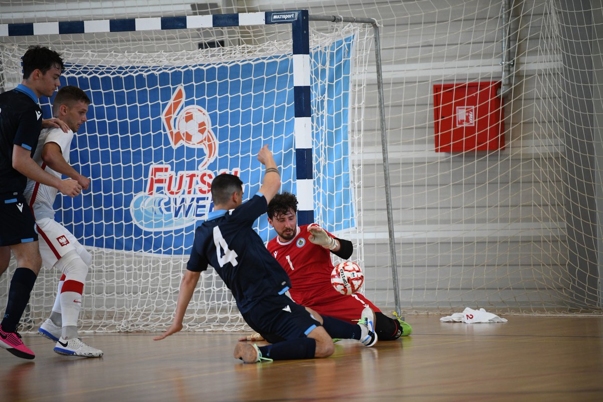 FSGC_official's tweet photo. 😞 | Esordio complicato per la nostra Nazionale alla #JuneCup di Poreč. La Polonia si impone 9-0.  Esordi - benchè non in gara ufficiale - per Bizzocchi, Bacciocchi e Burioni.

►  https://t.co/OveJyNpKMe

[📷 ©FutsalWeek]

#futsal #Nazionale #Porec #forzasanmarino #forzatitani https://t.co/tEk00prXzg