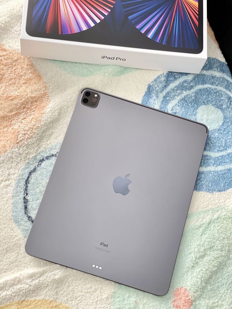 h_pef7's tweet photo. まだ、最新のihone 14使ってない方いますか？

そんな”あなた”の為にプレゼント🍏

ihone.      iPad 　　を抽選で２０名様へ

📌応募資格📌
フォロー&amp;リツイート

フォロワーさん２０００人突破で商品を増やします🔥

欲しい商品or追加して欲しい商品をリプで教えてね https://t.co/36TFURji21