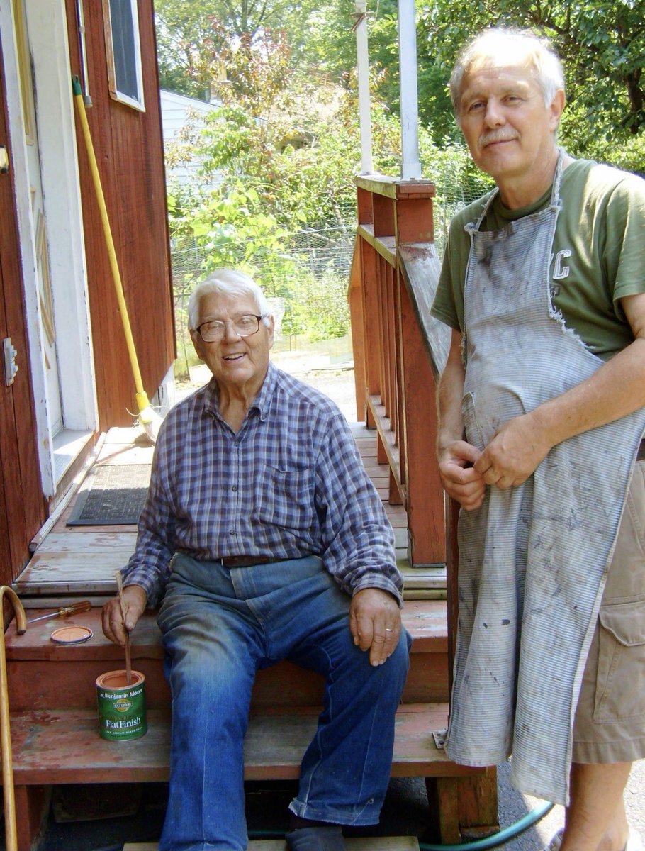 🗽In honor of National Immigrant Heritage Month, I’m especially grateful for the traditions passed down from my Nonno Virgilio, such as grafting, gardening, & making wine. A cobbler by profession in Cloz, Italy, he emigrated to Queens in 1957 & spoke little English.🧵