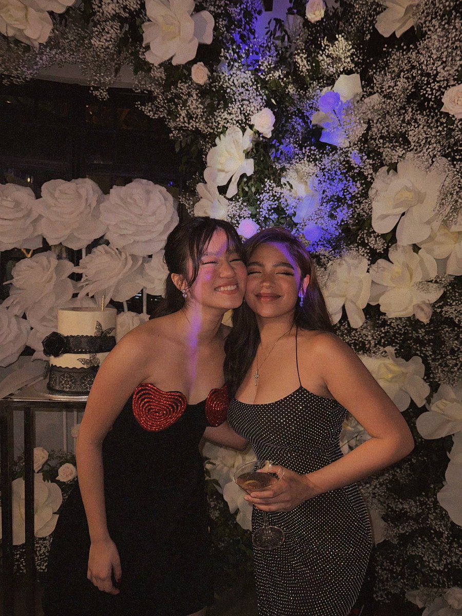 iamandrea_b's tweet photo. My Belinda 🤍 love you always ✨ https://t.co/P6YfMoM7CB
