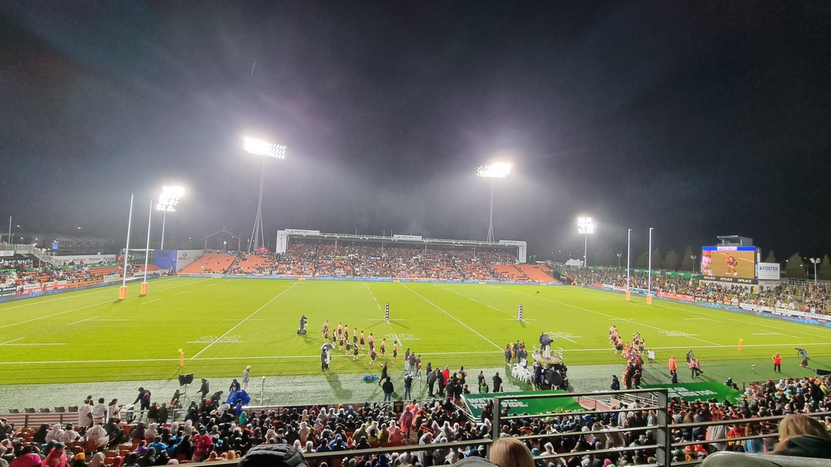 WebTaniwha's tweet image. A very impressive halftime laser light tonight @FMGStadiumWkto for the @ChiefsRugby semi-final. Thanks @tuatahinz #ngatahi #SuperRugbyPacific #lovethetron #MightyWaikato