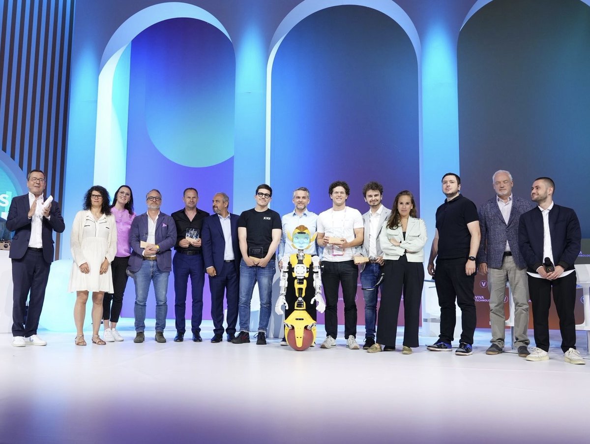 VivaTech's tweet photo. 🎉 Félicitations à tous les gagnants des Élections de la Tech 2023 🏆

@XXII_GROUP, #HOPPER, @stella_futura x @ridecake,  #MEMORIST &amp; @morforest, vous avez tout déchiré 🔥
 
✨ Retrouvez ces innovations incroyables en action à #VivaTech cette année ! https://t.co/w9NXvMi8Pj