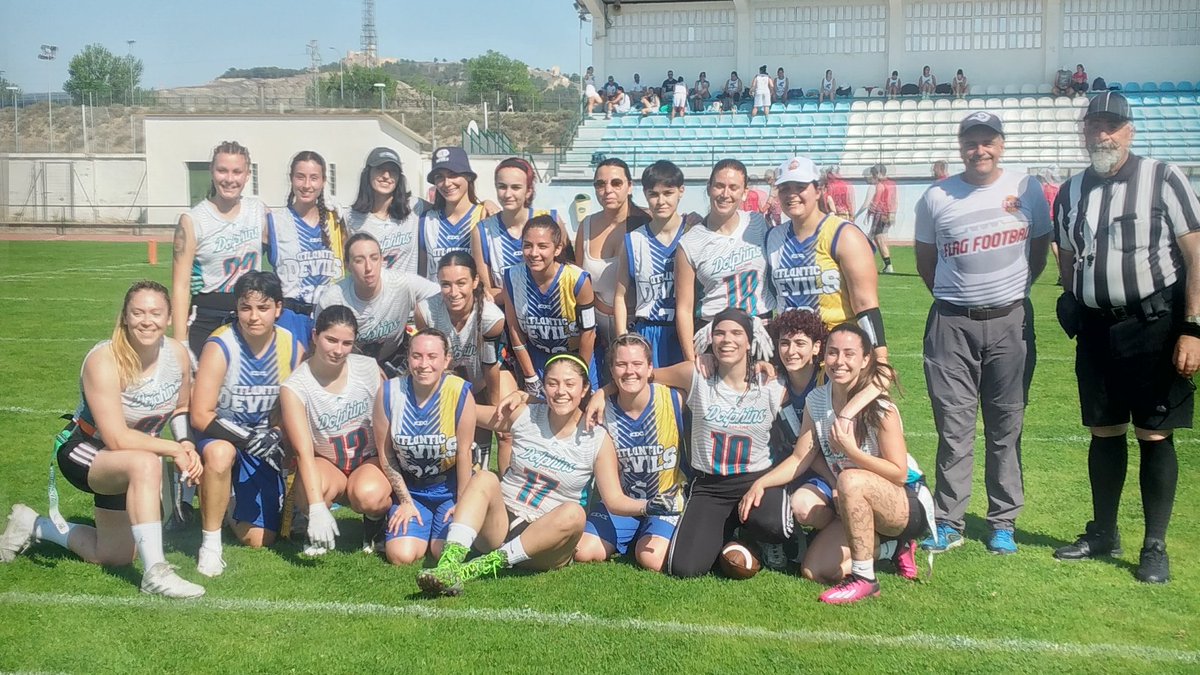 🏆🇪🇸🏈 #FlagFootball

Primeros partidos de los conjuntos del club en la #SpanishFlagBowl2023:

ADFemenino 0-27 <a href="/DolphinsSan/">San Juan Dolphins</a> 
ADOpen 55-6 <a href="/SparrowsZgz/">C.E. Sparrows Zaragoza</a> 

Todavía queda mucho día...

<a href="/imd_lpgc/">IMD LPGC</a> <a href="/FEFA_Spain/">FEFA</a>